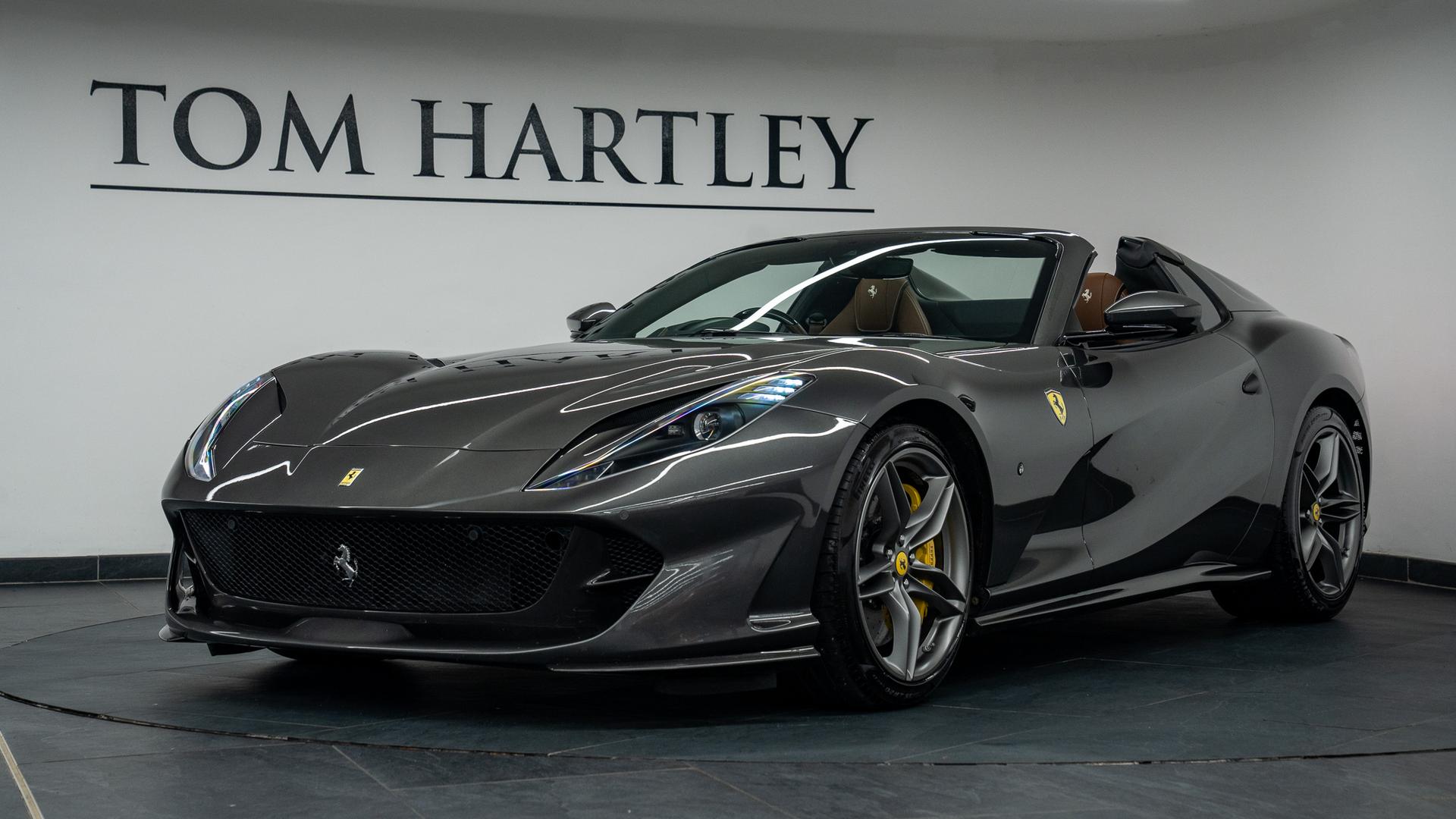 Ferrari 812 Photo 4389733e-ee1c-4be5-bbd7-a8943f0c3f16.jpg