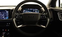 Audi Q4 Photo 11