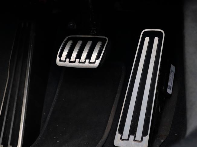 PORSCHE 911 Photo 19