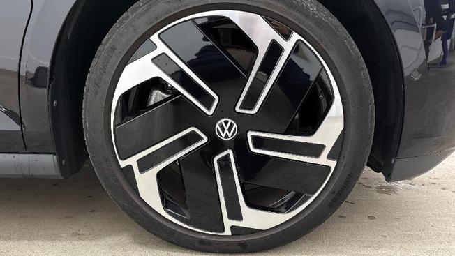 VOLKSWAGEN ID. Buzz Photo 5