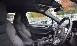 Porsche CAYENNE Photo 33