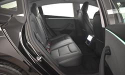 Tesla MODEL 3 Photo 18