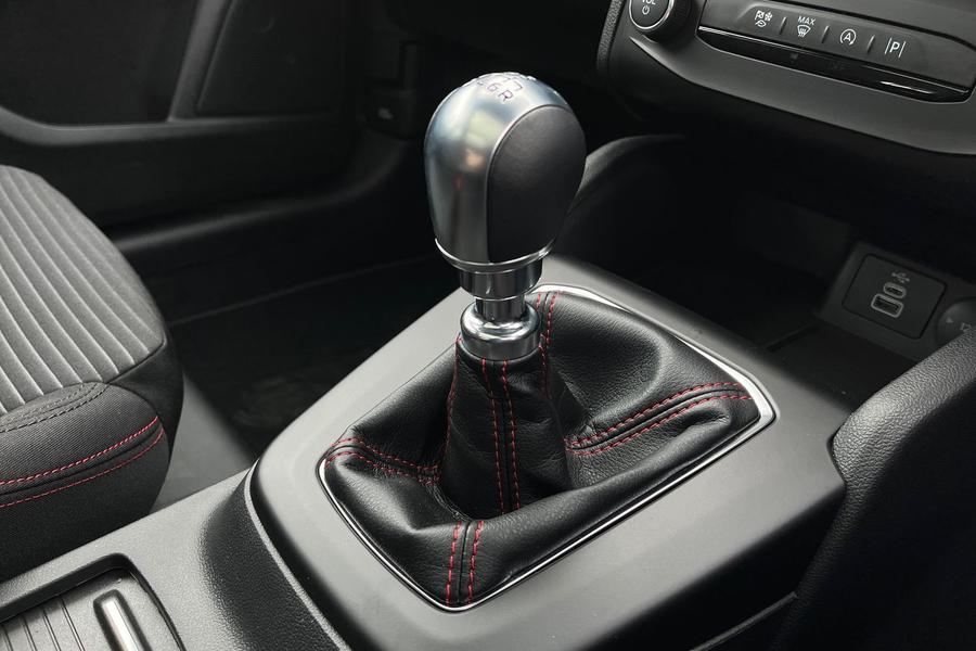 Ford FOCUS Photo 440dfa3b-6529-448c-9618-fe93057deae3.jpg
