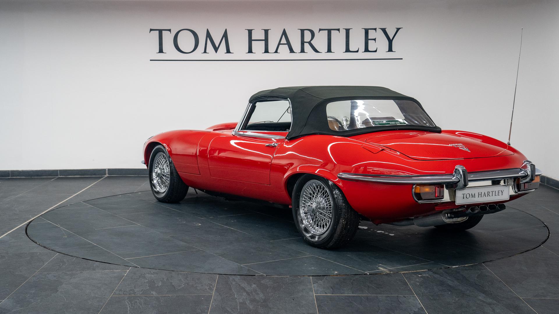 Jaguar E-Type Photo 4411d34e-20d5-4ce6-9a43-83517ccac212.jpg