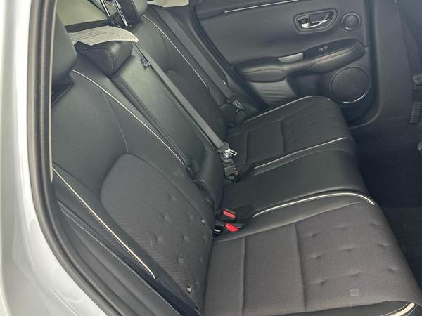 Honda ZR-V Photo 4