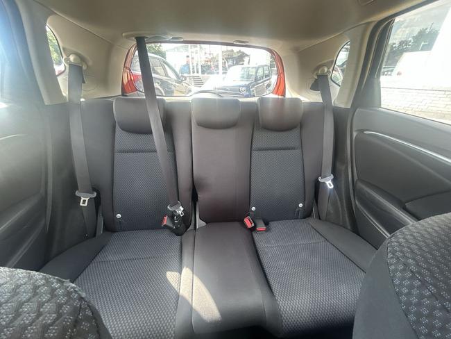 Honda Jazz Photo 4421bb0b-ed7a-4b1c-b680-25a1107a4919.jpg