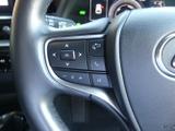 Lexus UX Photo 29