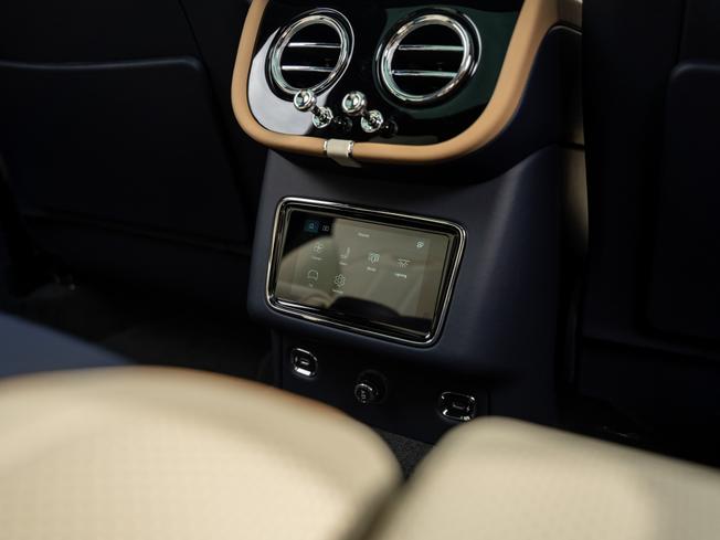 BENTLEY Bentayga  Photo 31