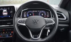 Volkswagen T-ROC Photo 13
