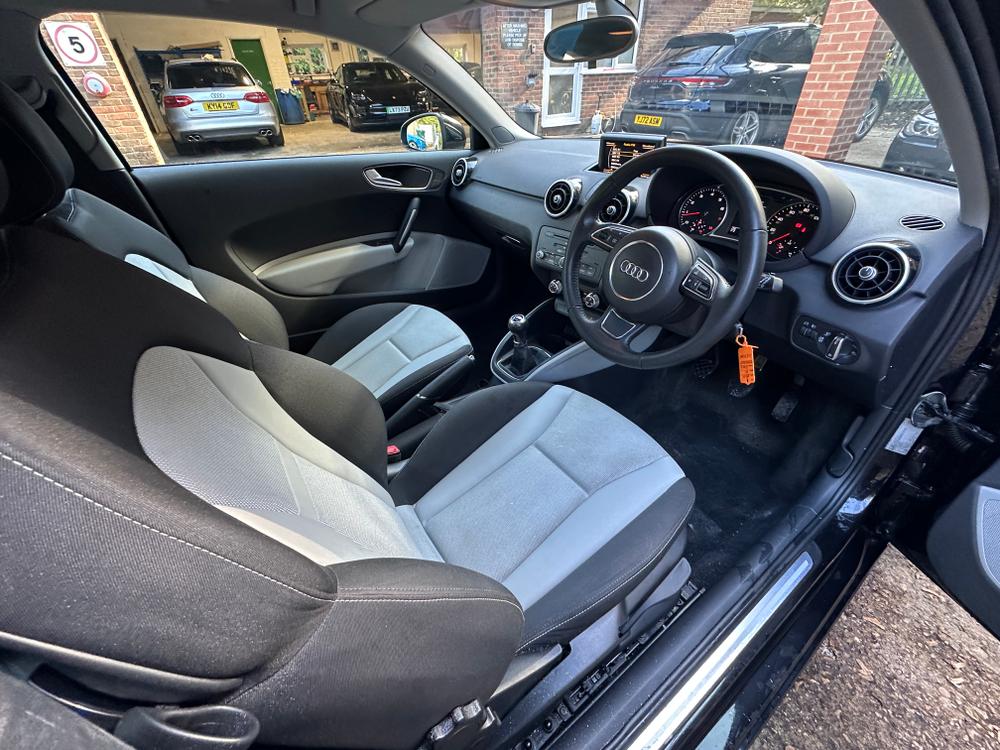 Used Audi A1 LC63LXW 8