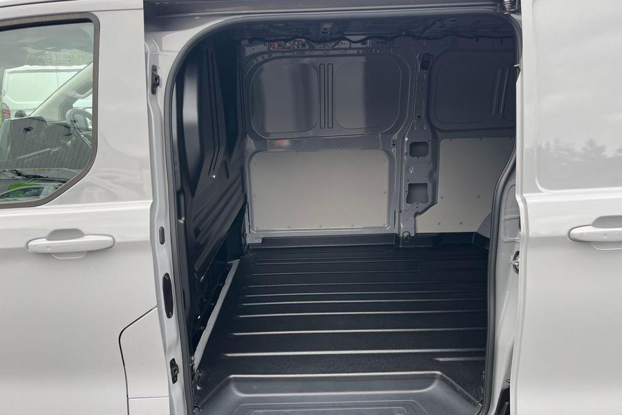 Ford TRANSIT CUSTOM Photo 44398bba-7f7a-4ada-884f-8c264e9b1d58.jpg