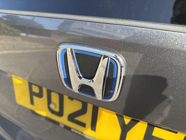 Honda Jazz Photo 443bfc07-2d37-4183-90db-b6e63f9e4c3c.jpg