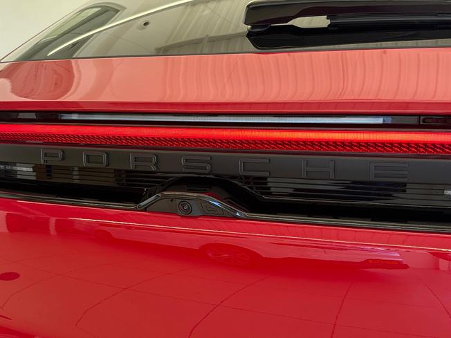 PORSCHE Macan Photo 46