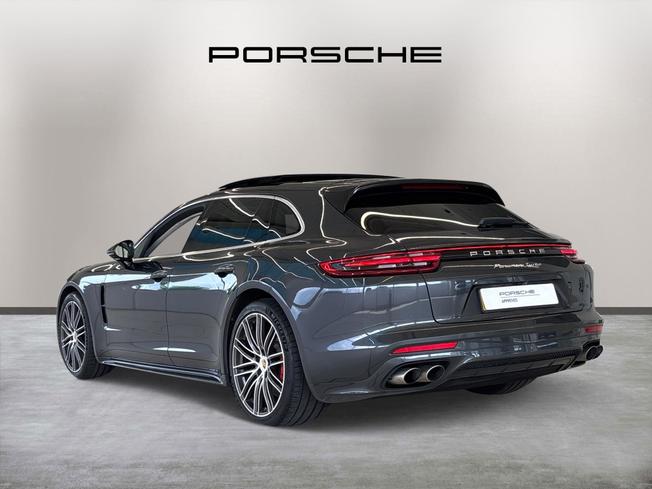 PORSCHE Panamera Photo 5