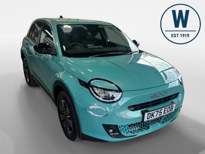 Used 2025 Fiat 600 1.2 MHEV SUV 5dr Petrol Hybrid e-DCT Euro 6 (s/s) (100 ps) Blue at Windsors of Wallasey