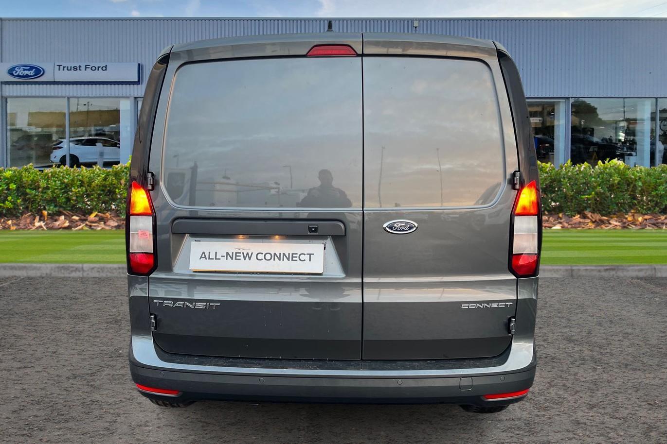 Ford TRANSIT CONNECT Photo 12