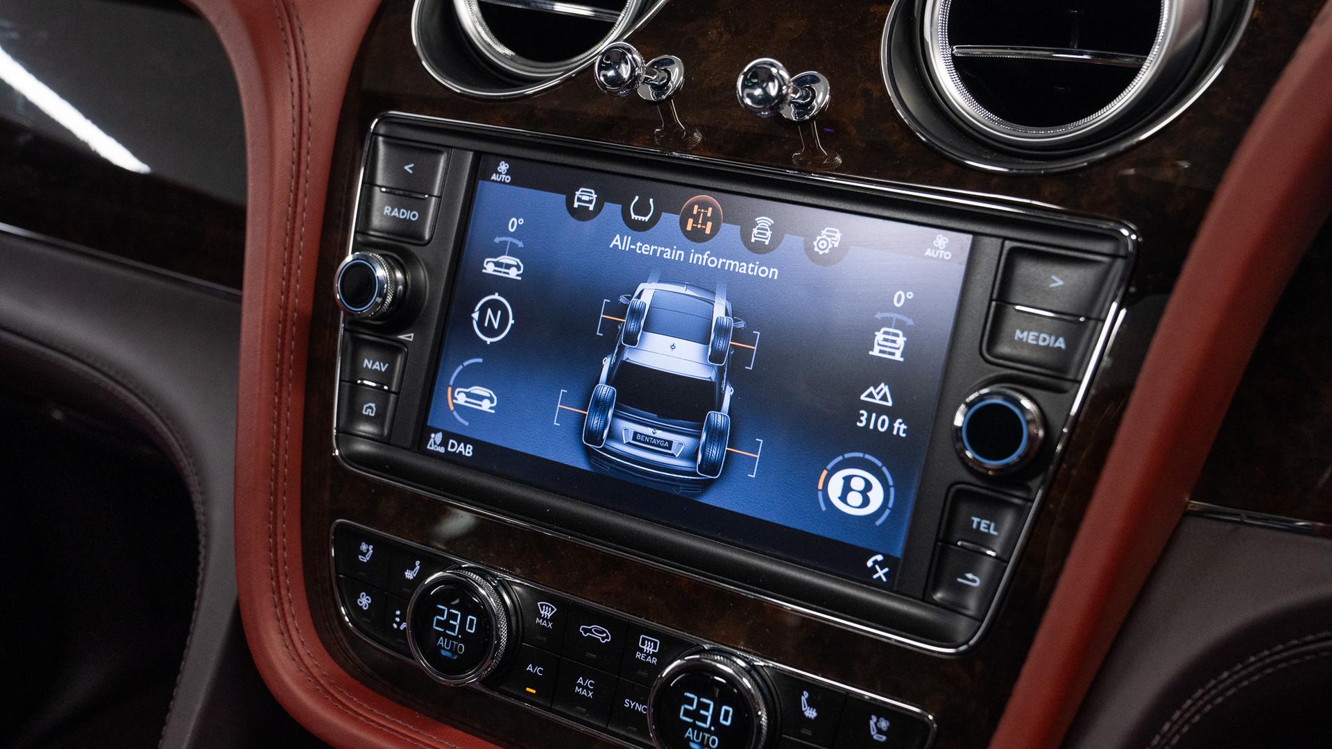 Bentley Bentayga Photo 4468ddfa-c57c-4999-b5db-94f1bf3fa0b5.jpg