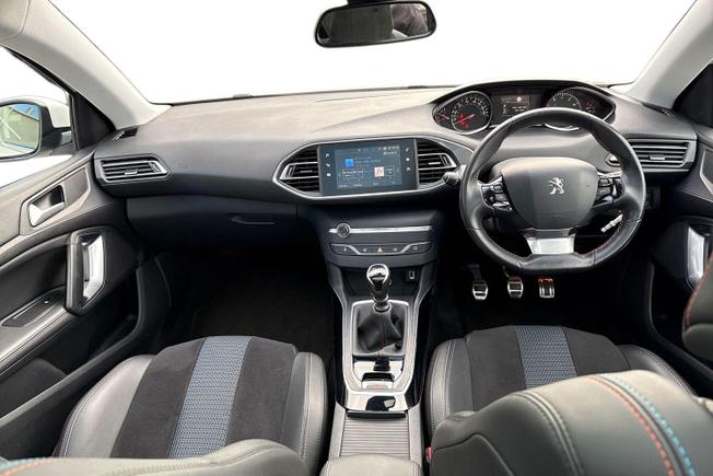 PEUGEOT 308 Photo 10