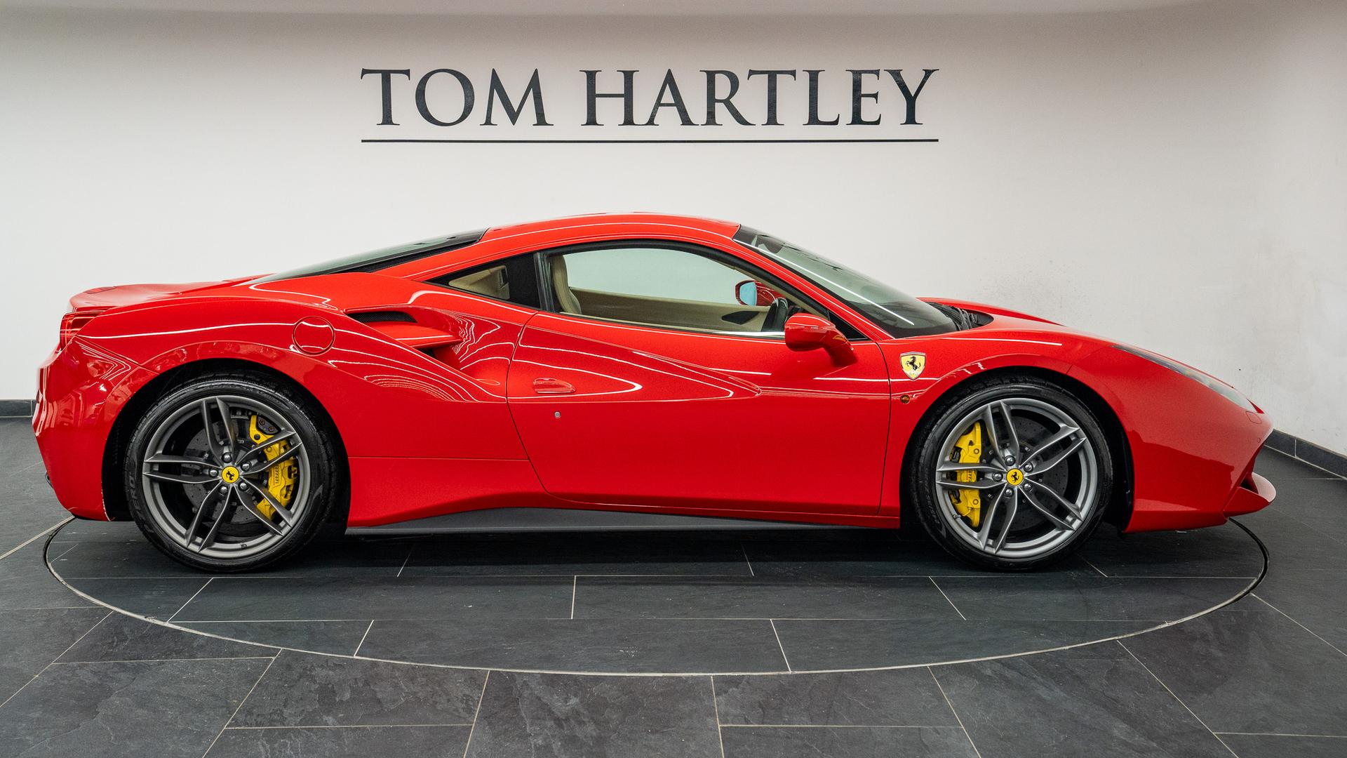 Ferrari 488 Photo 4477c83a-f888-42d2-ba91-86097224d1a0.jpg