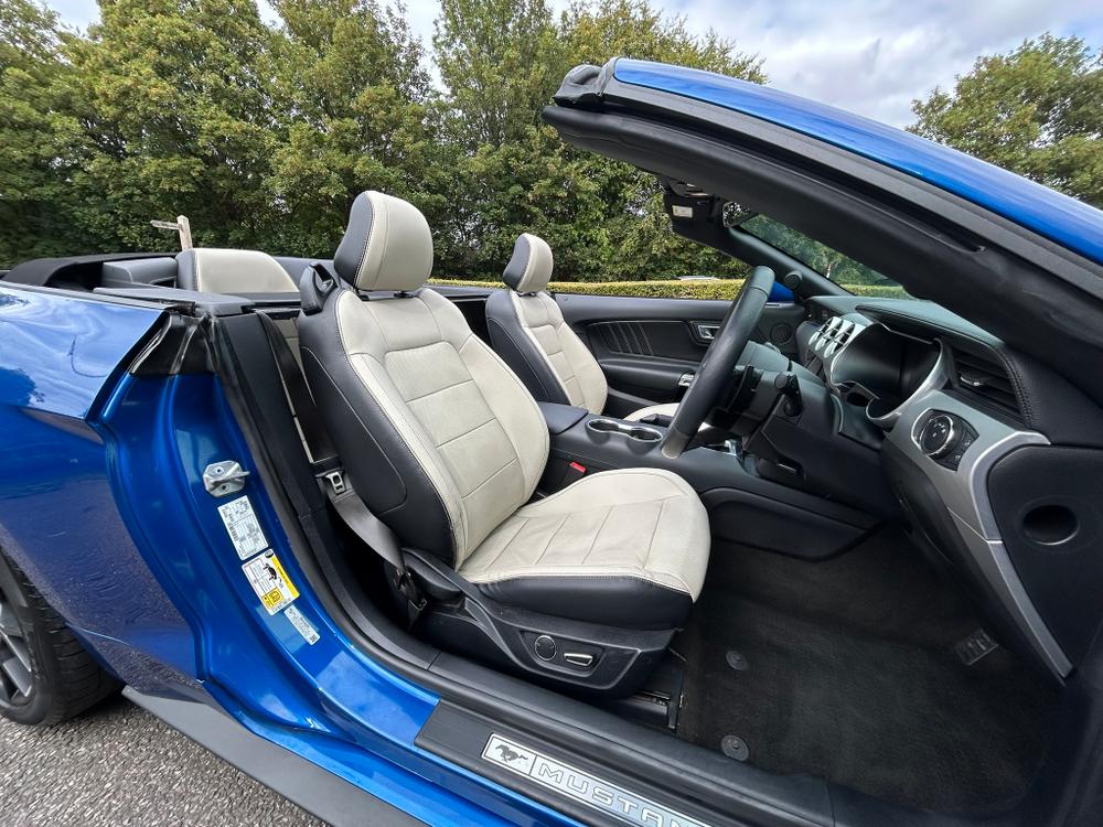 Used Ford Mustang AF18AGZ 31