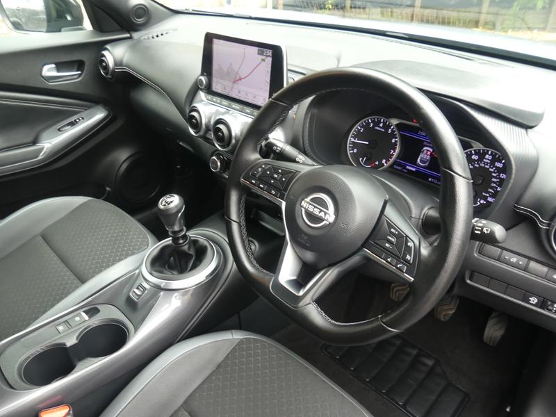 Nissan Juke Photo 44892b7d-cc21-4f41-a5fe-d2b68d0ed08d.jpg