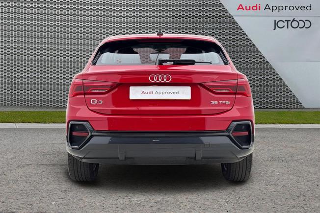 AUDI Q3 Photo 7