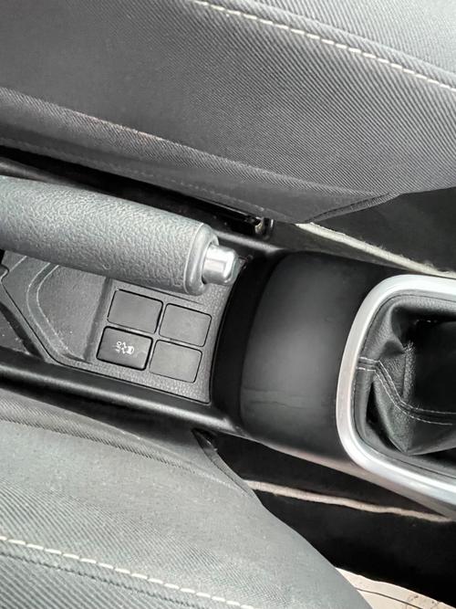Toyota Yaris Photo 44a4097a-9972-4035-9b5b-dc20b049d932.jpeg