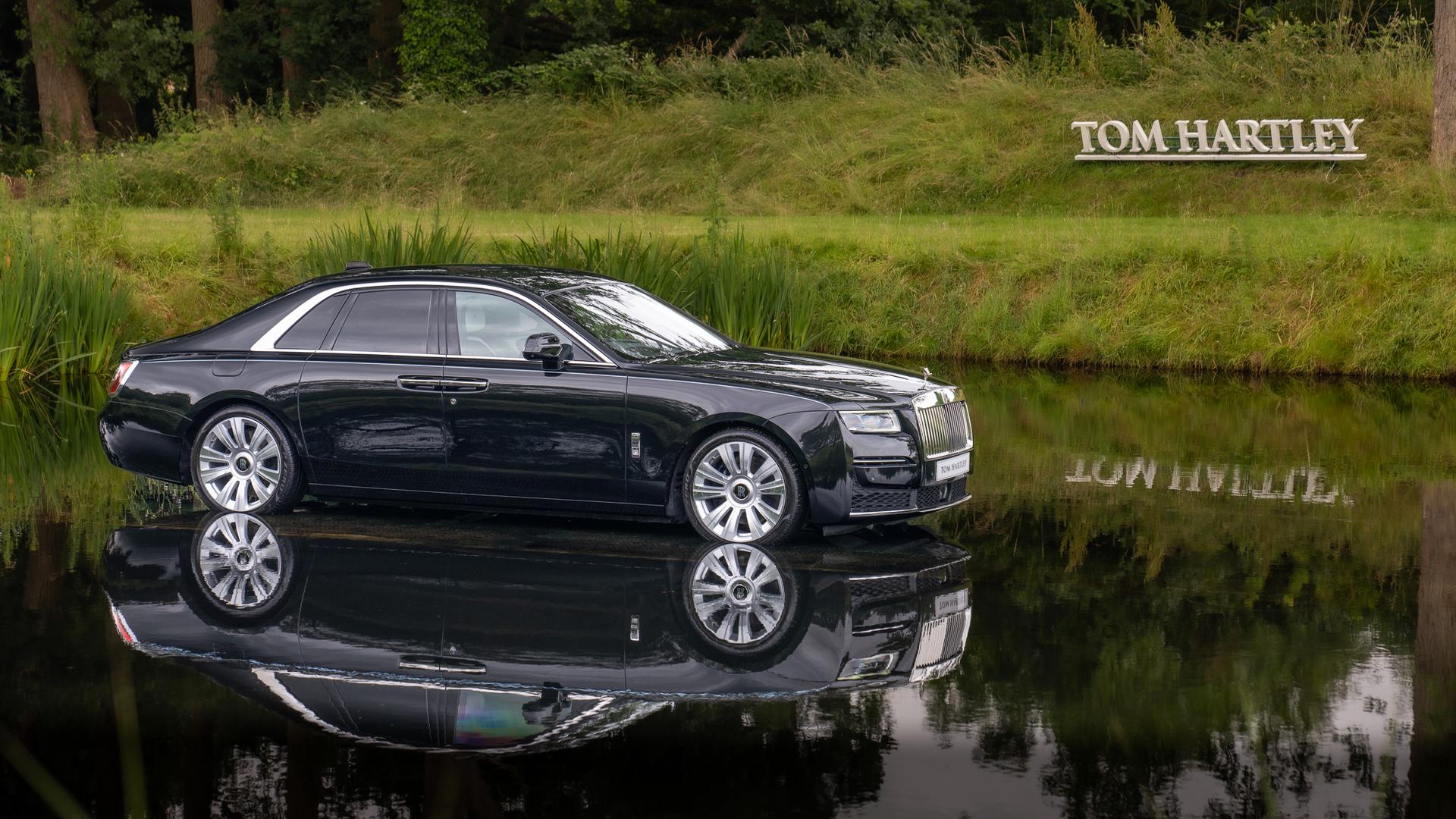 Rolls-Royce Ghost Photo 44aff350-d3d9-4daf-9442-230bd83479f7.jpg