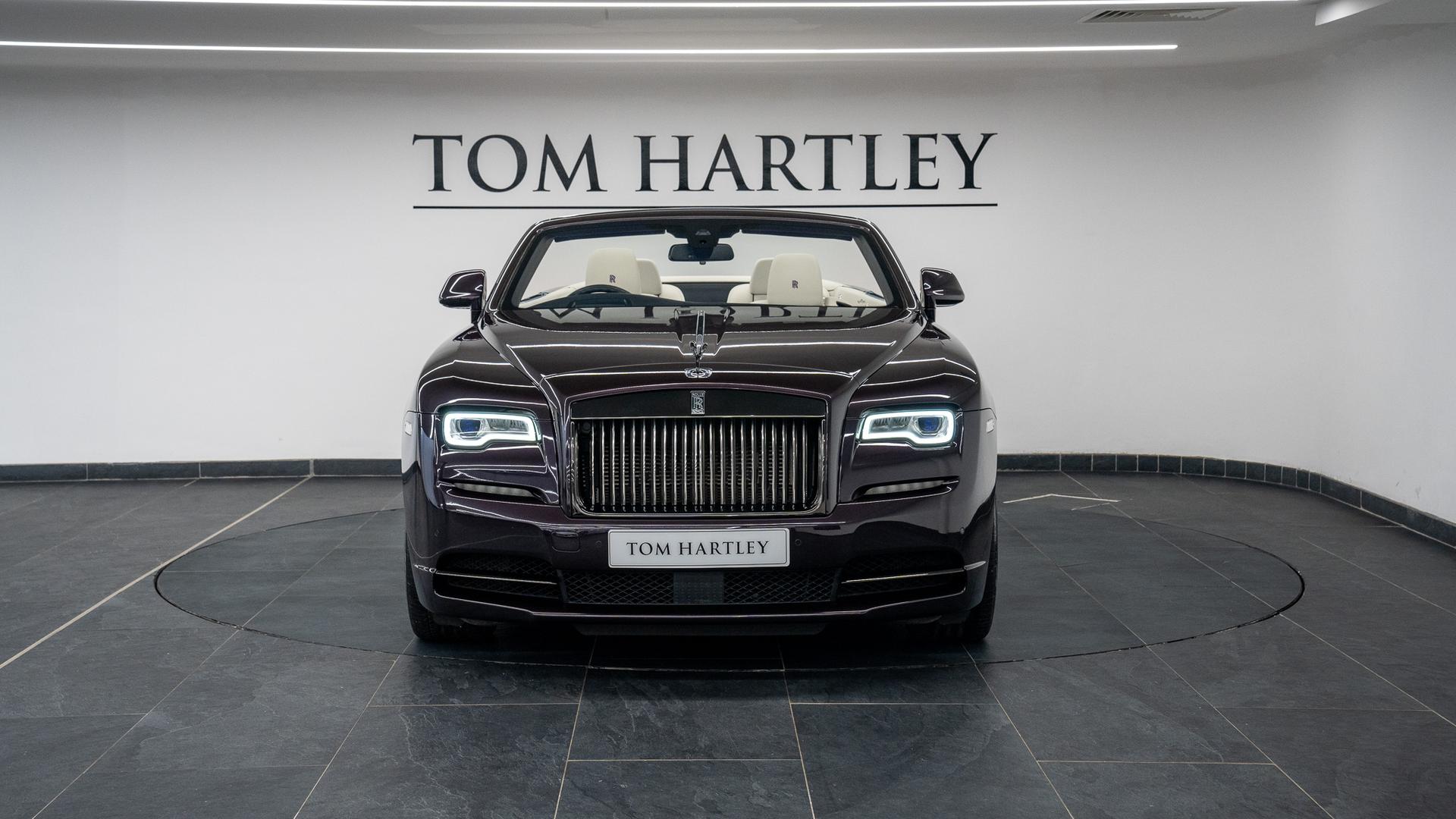 Rolls-Royce Dawn Photo 44b6e020-8553-4f18-9593-f564c8d90e96.jpg