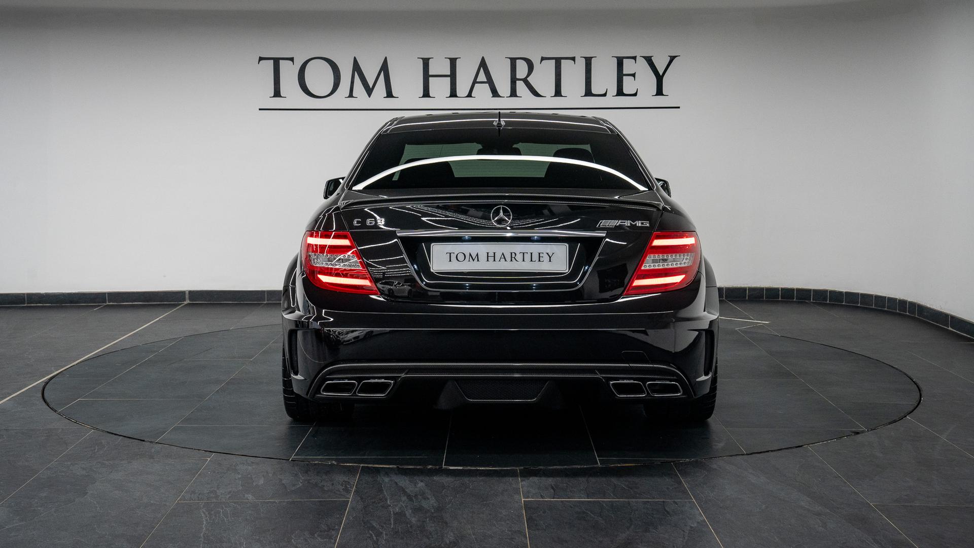 Mercedes-Benz C63 AMG Photo 44c0746f-fa5e-4b38-8e0f-ef463c6405ff.jpg
