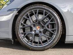 PORSCHE 911 Photo 5