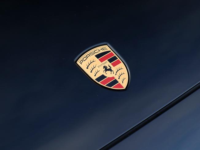 PORSCHE Cayenne Electric Photo 28