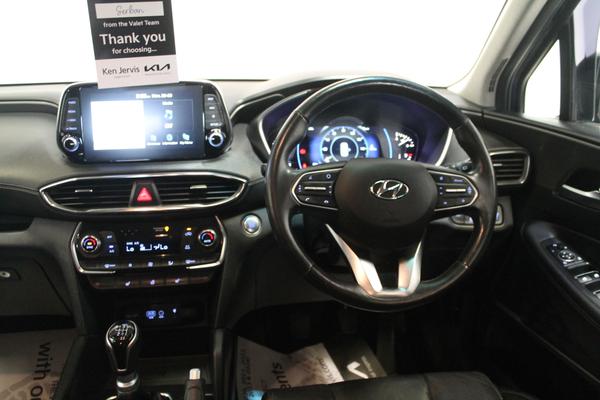 Hyundai Santa Fe 2.2 CRDi Premium SUV 5dr Diesel Manual 4WD Euro 6 (s/s) 7 Seat (200 ps) Photo 8