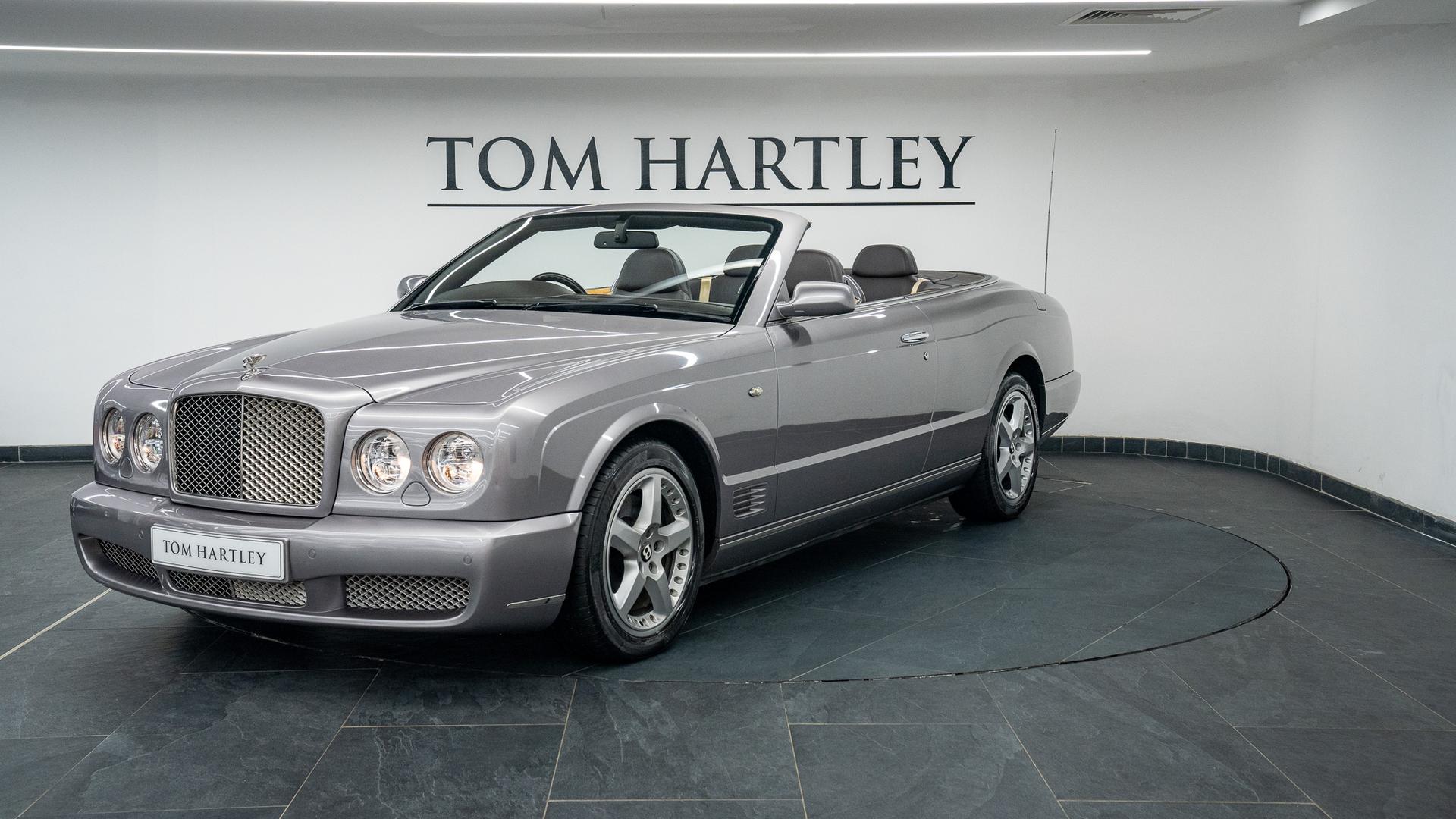 Bentley Azure Photo 44ef5581-7b32-437a-a94c-6b9498f01217.jpg