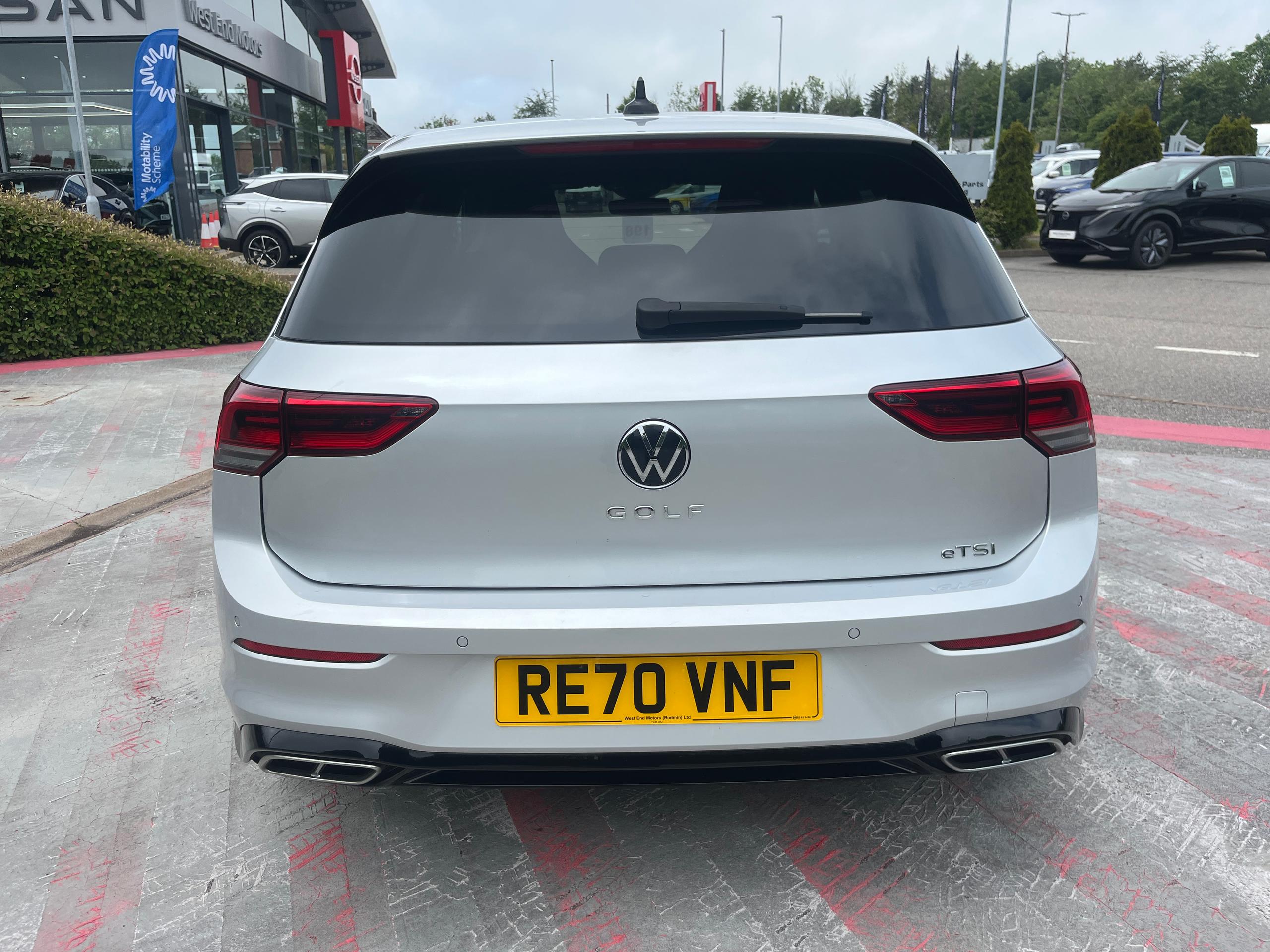 Volkswagen Golf Photo 30