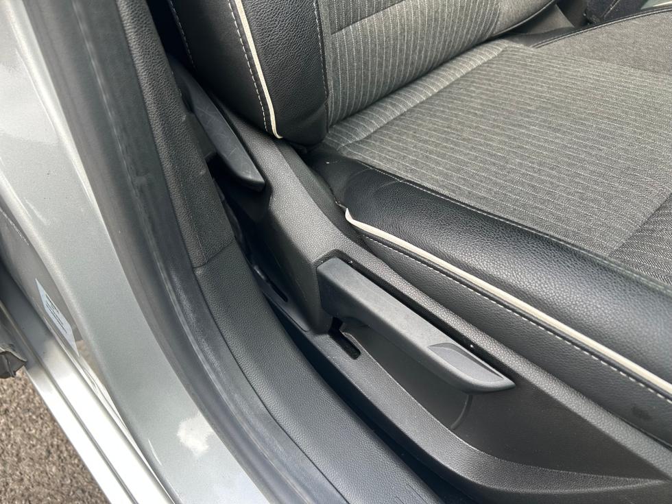 Renault Clio Photo 44f91c2f-0b1c-4e2d-ad3c-ba99d1b087b2.jpeg