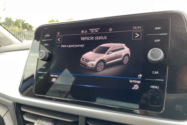 VOLKSWAGEN T-Roc Photo 36