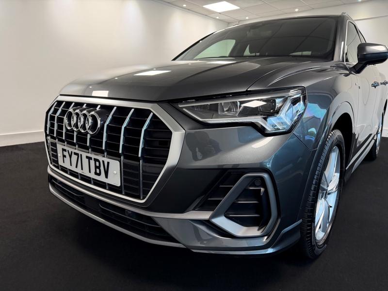 Audi Q3 Photo 4504d0f1-2190-43c2-a34b-20d8b000a687.jpg