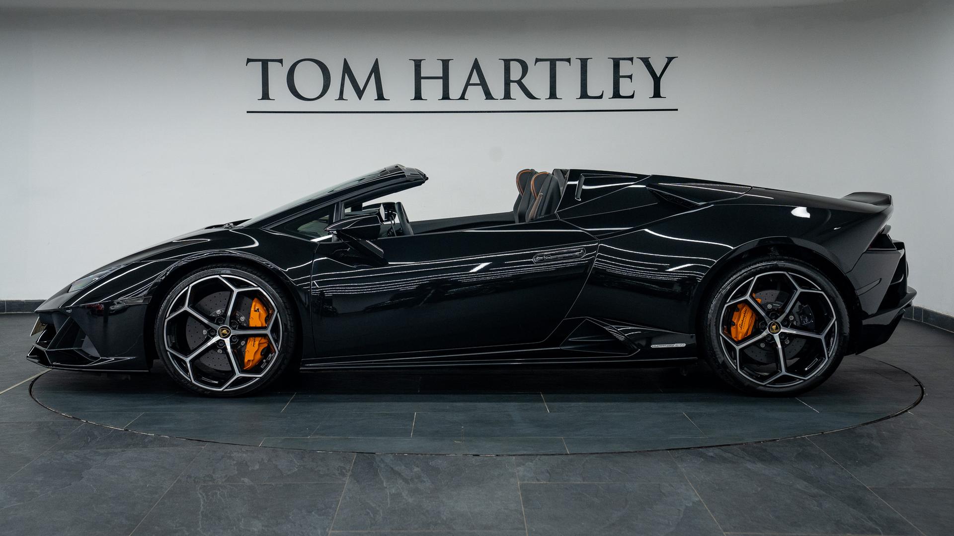 LAMBORGHINI Huracan Photo 45085cf3-0c41-4054-9396-4a317d7cdd23.jpg
