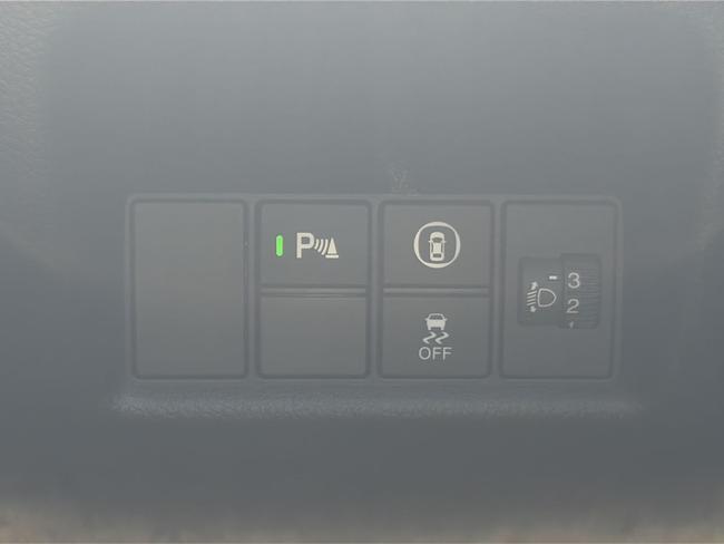 Honda Jazz Photo 45319948-4c93-470c-a228-1c4ac5b6a9e6.jpg