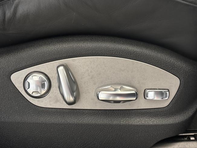PORSCHE Macan Photo 18