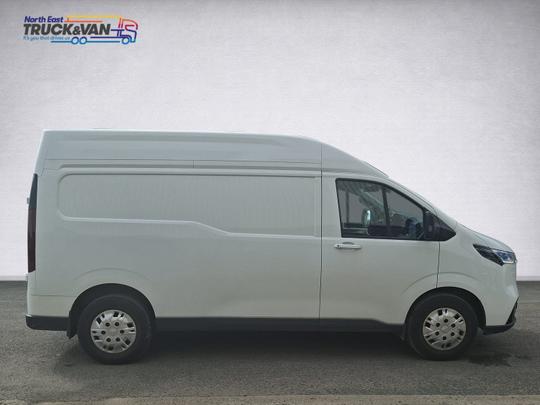 MAXUS DELIVER 7 Photo