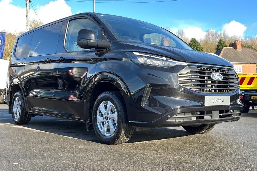 Ford TRANSIT CUSTOM Photo 4535b9b3-4866-416d-8654-edf3e3f3dcb7.jpg