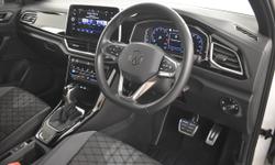 Volkswagen T-ROC Photo 2