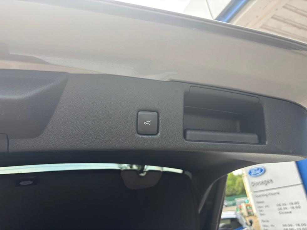 Ford Kuga Photo 4549b7c3-f90c-416c-8b13-573f8356e54c.JPEG