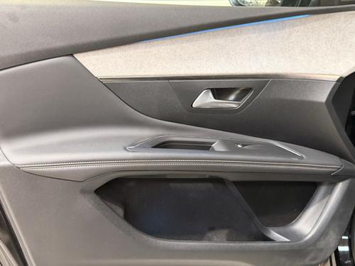 Peugeot 3008 Photo 455b40c1-d738-41c0-960d-4fe5d0e71f50.jpeg