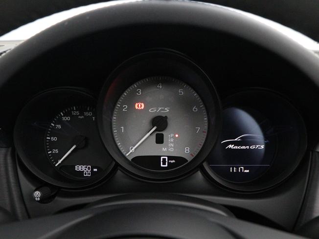 Porsche Macan Photo 46