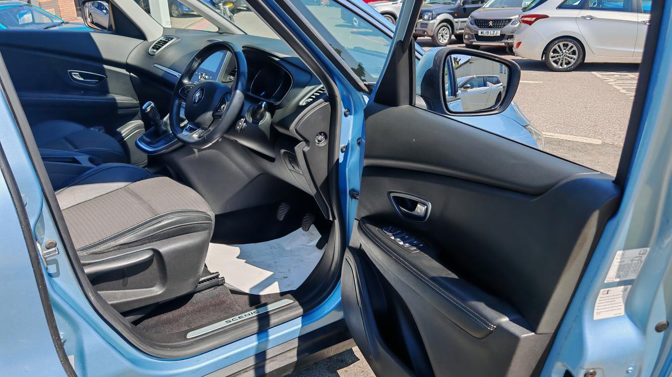 Used Renault Scenic WT66EHH 12