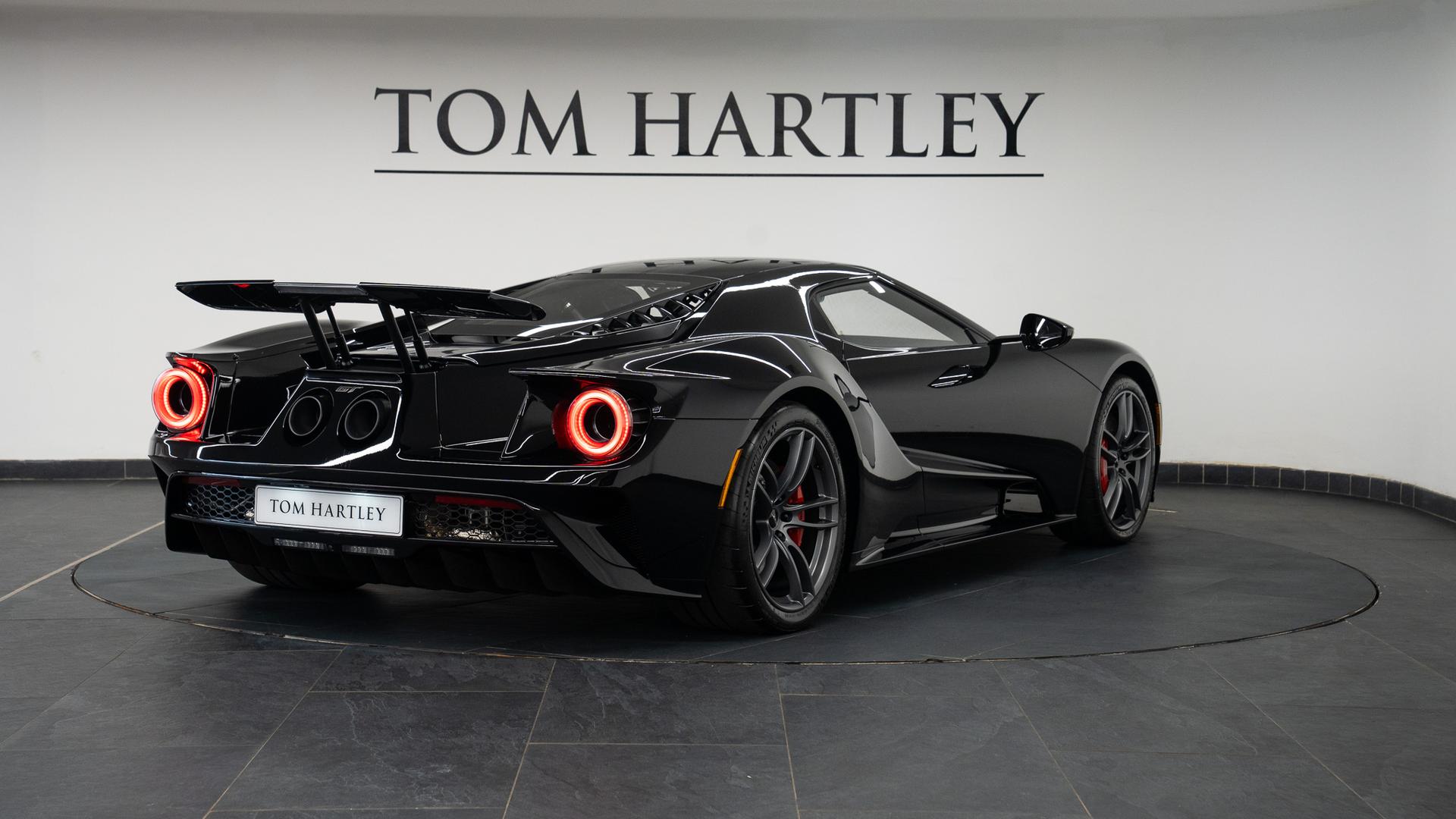 Ford GT Photo 45761edd-25b1-43d1-a6f4-8d9e7baccd9c.jpg
