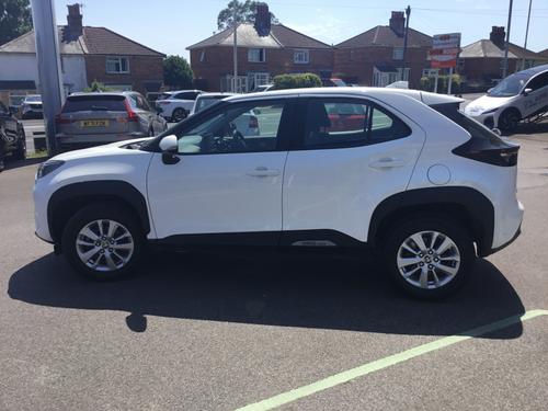 Toyota Yaris Cross Photo 457aed8a-f1a9-4d73-bcdf-bcffbaebede7.JPG